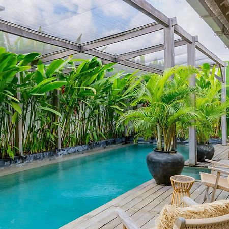 Mundaka Villa By Betterplace Canggu Exteriér fotografie