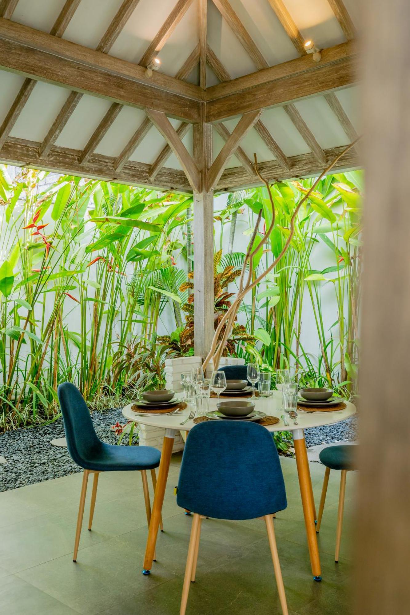 Mundaka Villa By Betterplace Canggu Exteriér fotografie